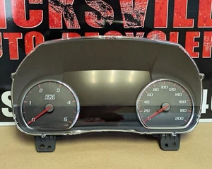 2016 Chevy Silverado GMC Sierra Duramax Diesel Instrument Cluster Canada Market - Picture 1 of 3