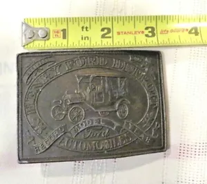 De colección-Lewis Buckle Company-Henry Ford Detroit Automotives Modelo T Record Years - Imagen 1 de 3