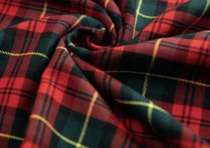 Polyviscose Tartan - Christmas Plaid Fabric Leg Over 5+ 13 Meters Length - Picture 1 of 3
