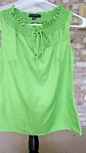BANANA REPUBLIC SZ XS GREEN DRESSY CASUAL/CAREER SLEEVELESS BLOUSE TOP - Picture 1 of 6