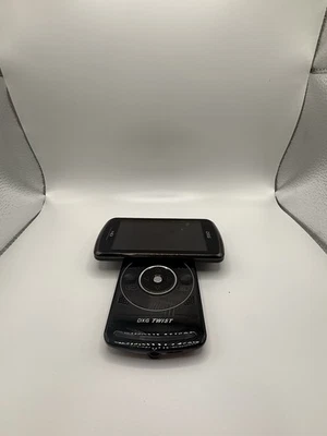 DXG Twist HD Digital Camcorder Black Flip Screen Mini Video Cam w/ Case - Tested - Image 1 of 3