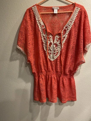 Monroe & Main Plus 1X Poliéster Encaje Transparente Cubierta Tiene Cuentas, Escote Ganchillo Foto 1 de 4