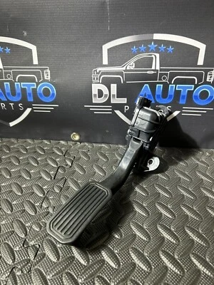 2005-2007 TOYOTA SEQUOIA ACCELERATOR GAS PEDAL OEM 78120-0C050 57A - Image 1 of 4