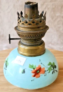 Antique Oil Lamp Porcelain Green Floral Pattern With Claw And Wick Ref No 2 - Picture 1 of 20