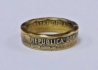 "Sealed" DOMINICAN REPUBLIC UN PESO  handcrafted  coin ring  size 4-12 - Image 1 of 4