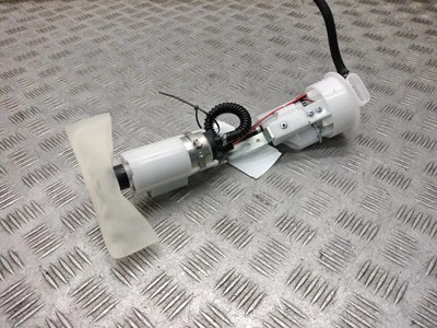 Bomba de combustible Moto Guzzi V100 Mandello V100 Mandello S 2023 Foto 1 de 4