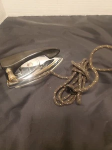 Vintage Working GE General Electric 12F38 Travel Dry Iron 500 watt 150 volts - Picture 1 of 10