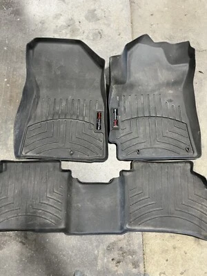 Alfombrillas WeatherTech FloorLiner para Kia Forte 2019-2023 - Juego completo Foto 1 de 4