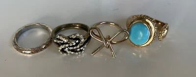 Lote De 4 Anillos Talla 6 Bisutería Chapados en Oro Apilables Piedra Turquesa Amor Foto 1 de 4