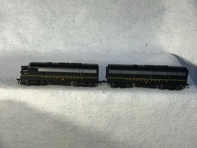 Stout Stewart/KATO  F-7-A/B Phase I Late PENNSY Locos Both Powered - Image 1 of 4