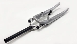 Post Moderne Cozy SL Federgabel 28". Aufnahme für Shimano Rollenbremse A-Head - Picture 1 of 1