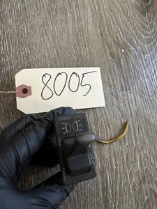 INTERNATIONAL 9400 Marker/Park Lights Rocker Switch 2007295C1 - Picture 1 of 5