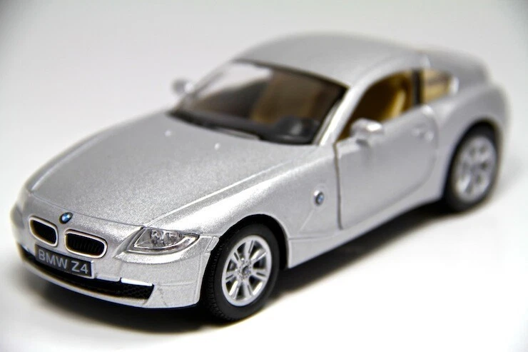 5" Kinsmart BMW Z4 Coupe Hardtop Diecast Model Toy Car 1:32 Silver - Image 1 of 1