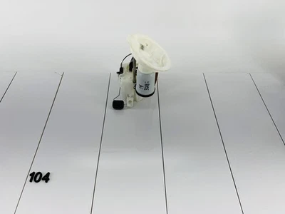 12-16 宝马 328I F30 2.0L N20 燃气发动机发动机油箱泵和级别传感器原始设备制造商 — 第 1/4 张图片