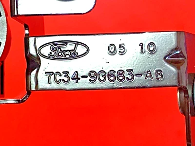 Solenoide de purga de bote de vapor OEM FORD 7C349G83-AB para F250 F350 F450 Foto 1 de 4