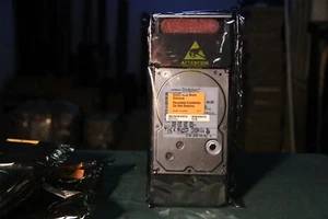 Hitachi Deskstar 500GB Model: HDT725050VLAT80 7.2K ATA / IDE with Caddy - Picture 1 of 6