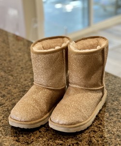 gold glitter uggs
