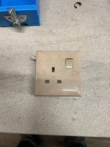 CARAVAN/WOHNMOBIL/BOOT CLIPSAL STECKER STECKDOSE UND BACKBOX - Bild 1 von 2