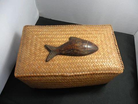 Vintage Philippines Woven Basket Rectangle Wood Fish On Lid 2 Piece Cover