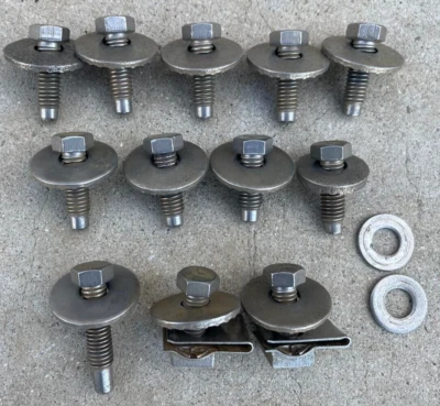 PARAGOLPES DELANTERO LINCOLN CONTINENTAL SOPORTES TUERCAS PERNOS ARANDELAS 1966-1968 OEM 7 Foto 1 de 4