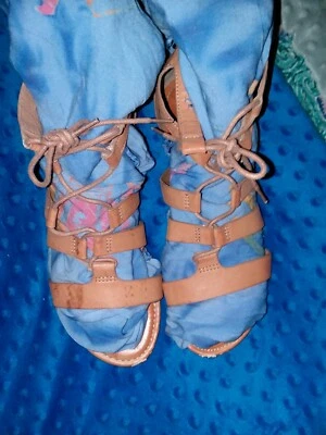 Sandalias de gladiador tostadas de bambú para mujer con cremallera trasera con cordones de cuero sintético talla 8,5 Foto 1 de 4