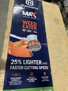 NEW Husqvarna 320iL MAX Battery Trimmer Kit - Picture 1 of 2