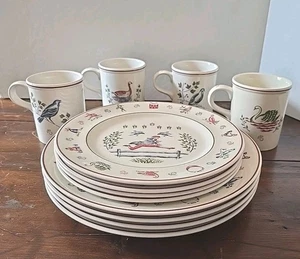 Juego de 12 platos para 4 JOHNSON BROTHERS 12 días de Navidad, nuevo en caja INGLATERRA - Imagen 1 de 9