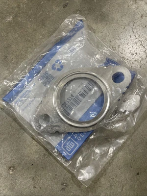 Junta de tubo delantera GM OEM NOS 13267274 Exhuast 2013-2019 Cadillac XTS 3,6 L Foto 1 de 2