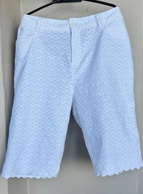 Pantalones cortos de algodón con dobladillo festoneado bordado blanco Carribean Joe para mujer bolsillos 16 Foto 1 de 4