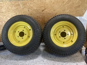 Passender 2er Set John Deere 5 Lug Pattern 23x10.50-12 Titan Tubeless Rasenreifen - Bild 1 von 12