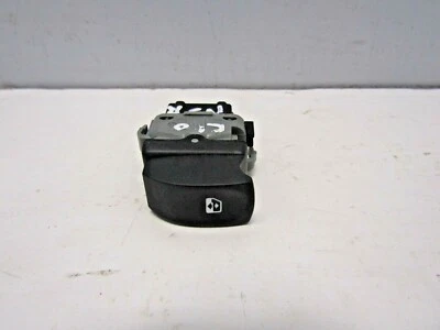 RENAULT CLIO MK3 2005-09 NEARSIDE/LEFT REAR DOOR WINDOW SWITCH             #6082 - Image 1 of 4