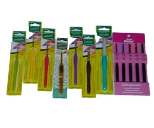 Clover SOFT TOUCH CROCHET 12 ganchos B,C,E,F,G,J y 12,0 mm | Susan Bates ergo G-K - Imagen 1 de 3