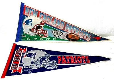 Lote de 2 - Arte de pared banderín bandera tamaño completo vintage de los New England Patriots 30" x 12 Foto 1 de 4