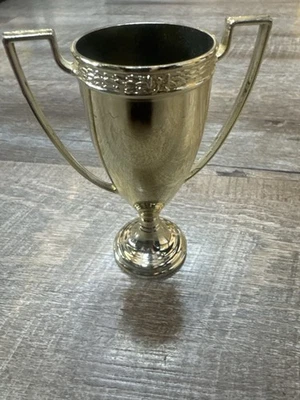 "Mini Trofeo de Metal Dorado 4"" - Pequeña Copa de Premio Fiesta Favor Modelo U-032" Foto 1 de 4