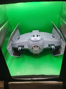 Star Wars Darth Vader TIE Fighter - Picture 1 of 8