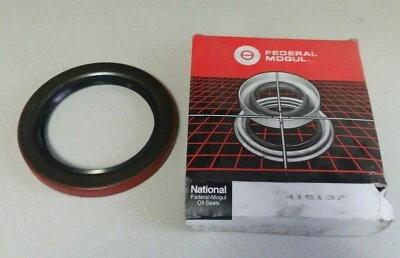 NOS National 415137 Rear Wheel Seal Fits 1988-1991 Ford F Super Duty - Изображение 1 из 4