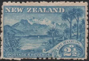 V1 ; 1898 PICTORIALS 2 1/2d WAKATIPU ; MINT ,NEVER-HINGED (Cat. $140.00 M.N.H. ) - Picture 1 of 2