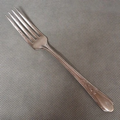 Oneida Countess II 1936 Dinner Fork Silverplated 7 3/8" - Image 1 of 4