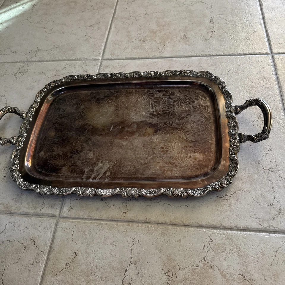 Bandeja para servir mayordomos estilo Victoria plateada Oneida vintage, ornamentada Foto 1 de 4