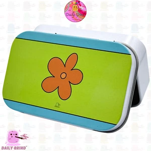Cute 60s Hippy 1oz White Jewellery/Coins/Bits Pieces/Makeup Hinge Lid Metal Box - Picture 1 of 6