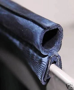 INNOCENTI MINI 90 120 DE TOMASO GUARNIZIONE PORTELLONE POSTERIORE - Picture 1 of 2