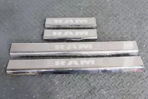 11-18 Ram 1500 2500 Crew Cab Door Sill Entry Plate Inserts Set of 4 (Aluminum - Foto 1 di 24