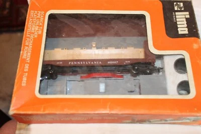 HO Scale Lima, Operating Pipe Unloader Car Set Pennsylvania, Brown, #469617 BNOS - Image 1 of 3