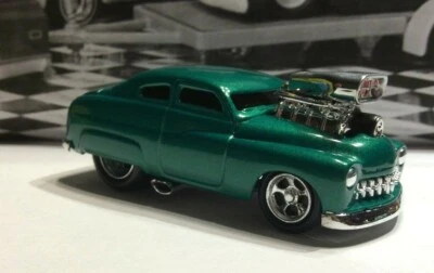 MUSCLE MACHINES 49 MERC COUPE DIE CAST CAR 1/64 SCALE 1949 MERCURY -  BLOWN   - Image 1 of 4