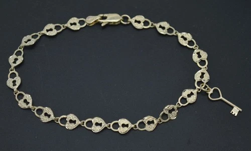 **Real 10k Yellow Solid Gold  Heart Link key Charm Bracelet 3.1gr** - Image 1 of 1