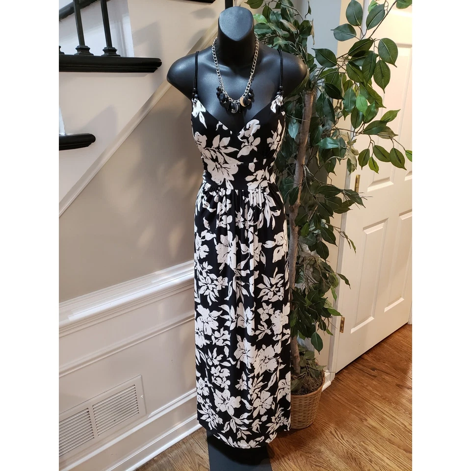 Maxi Vestido Largo American Living Para Mujer 14 Negro Blanco Floral Correa de Espagueti Foto 1 de 4