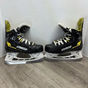Bauer Supreme M4 Junior Eishockey Schlittschuhe 3,5 D (1008-3305) - Bild 1 von 3