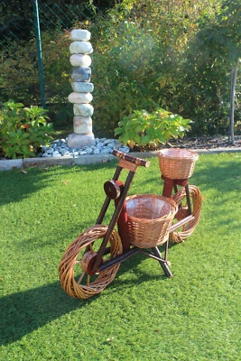 Deko Weidenmotorrad zum Bepflanzen Weidenlkorb Pflanzgefäß Korbgeflecht Rattan - Bild 1 von 4