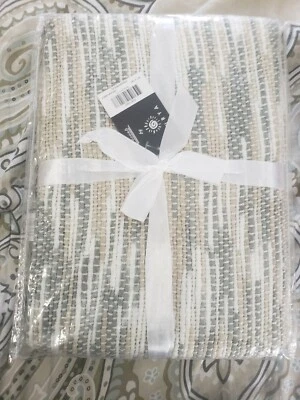 Surya Tee-1001 Throws Gray Cream 55" X 78" - Image 1 of 3