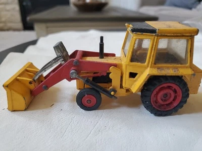Corgi Massey Ferguson Tractor - Image 1 of 4